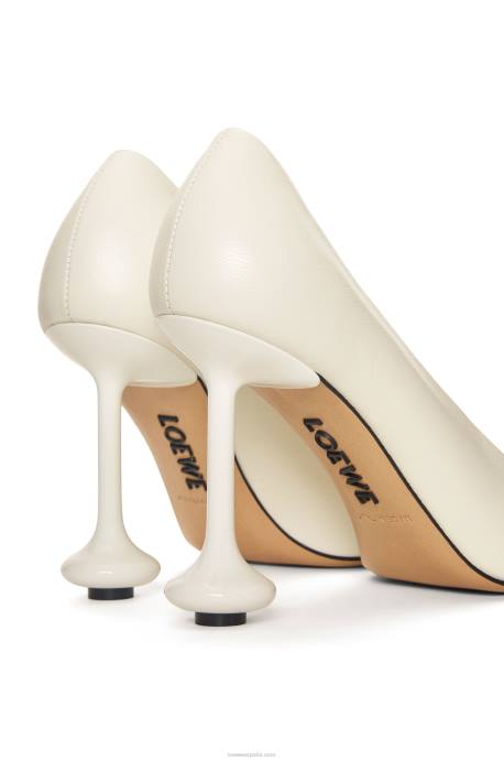 Loewe mujer bomba de juguete en piel de cabra LP64729 blanco