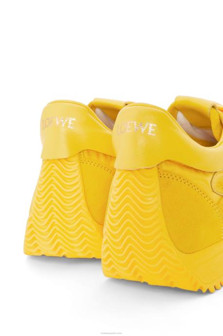Loewe mujer runner flow de ante y nailon LP64652 amarillo