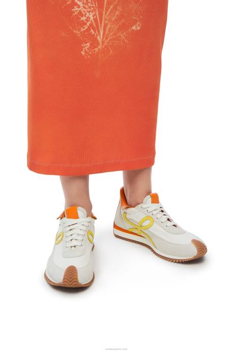 Loewe mujer runner flow de piel de becerro y nailon LP64639 blanco amarillo