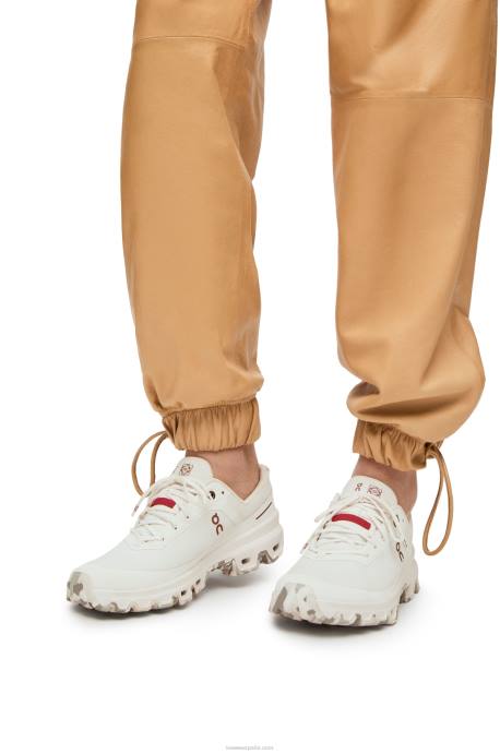 Loewe mujer zapatilla de running cloudventure de nailon LP64638 blanco