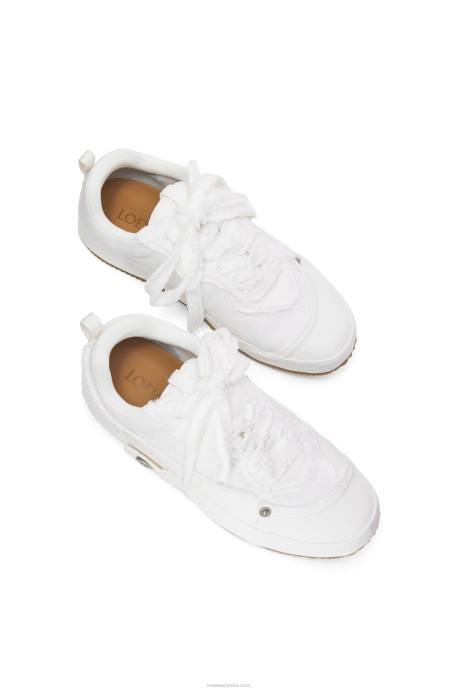 Loewe mujer zapatilla deconstruida en denim LP64660 blanco suave